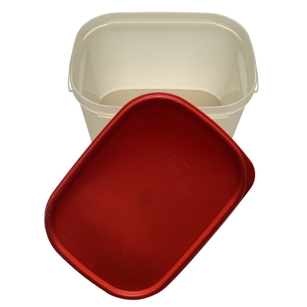 🔴SOLD OUT Vintage Tupperware
